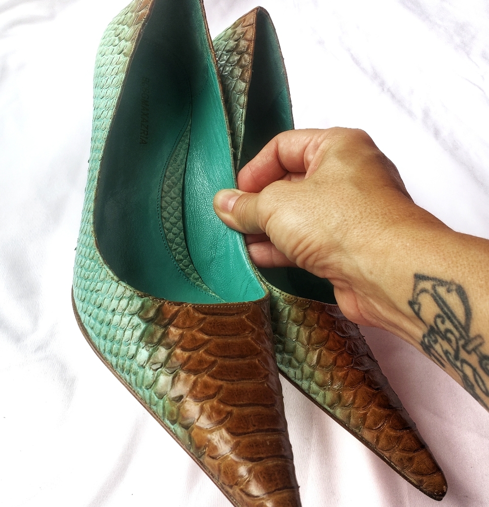 BCBG Maxazria Snake Leather shoes